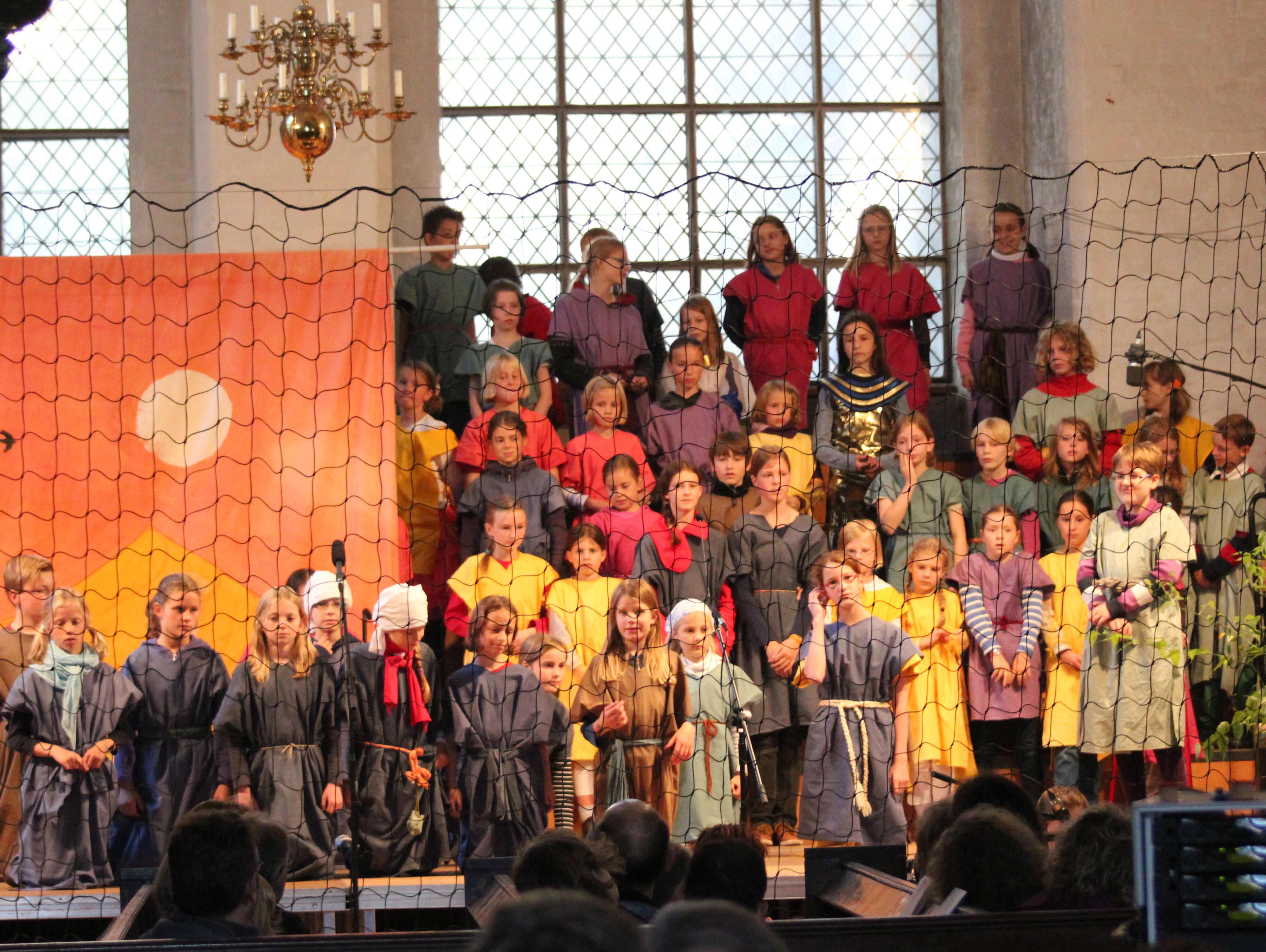 Eine Szene von der Aufführung des Kindermusicals unserer Kinderchöre
